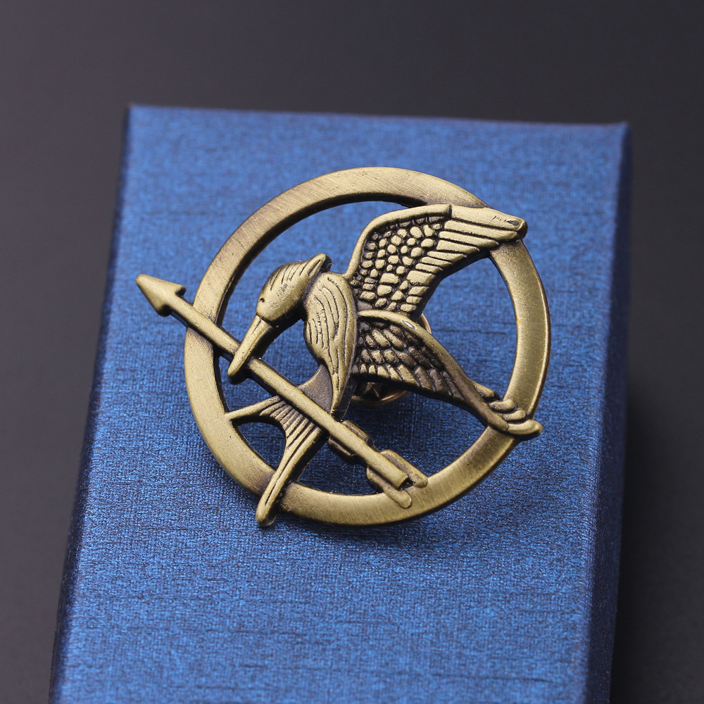 European and American film hunger games metal badge hunger games Mockingjay mocking bird brooch