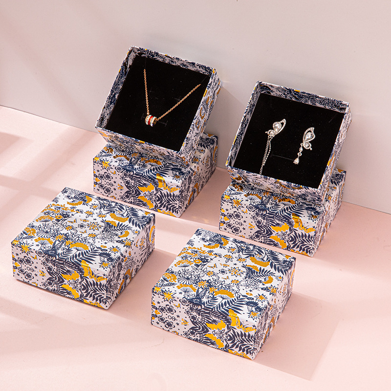 Vintage Floral Jewelry Packaging Box High-end Valentine's Day Jewelry Storage Box Necklace Ring Heaven and Earth Cover Gift Box