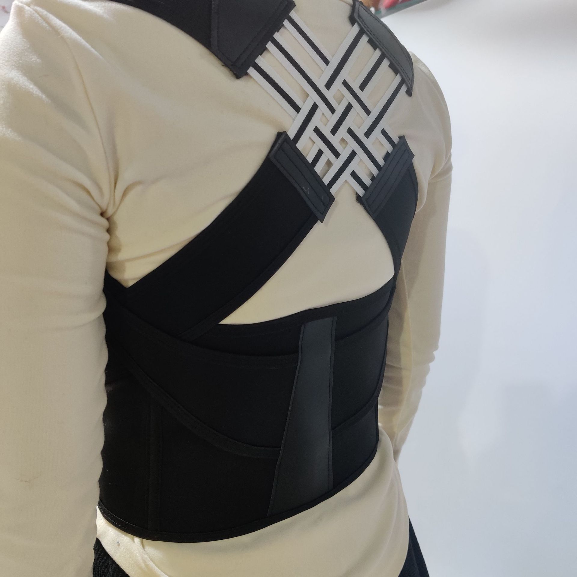 Anti-humpback correction with invisible back breathable shoulder orthosis for adult men and women with cervical spine body shaping back beauty