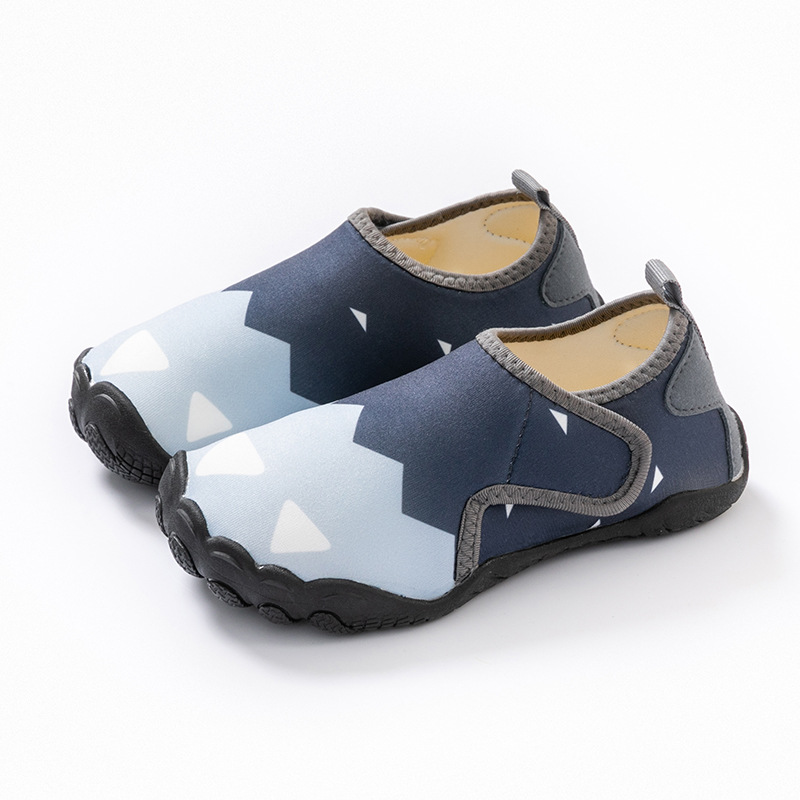 Picture of 2025 New Style Kidsren's Water Shoes, Outdoor Non-Slip Breathable Quick-Drying Water Shoes, Boys and Girls Beach Shoes