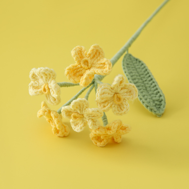 Picture of Small fresh hand-woven snow Phil wire gradient color forget-me-not flower branches for teachers, girlfriends, relatives and friends finished flowers