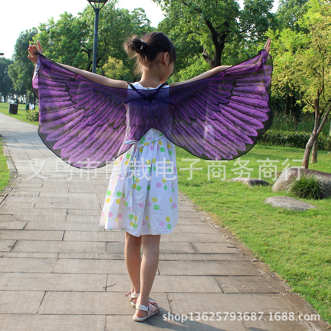 Picture of Halloween Cloak Butterfly Halloween Cloak Butterfly Decoration Butterfly Halloween Small Butterfly Wholesale
