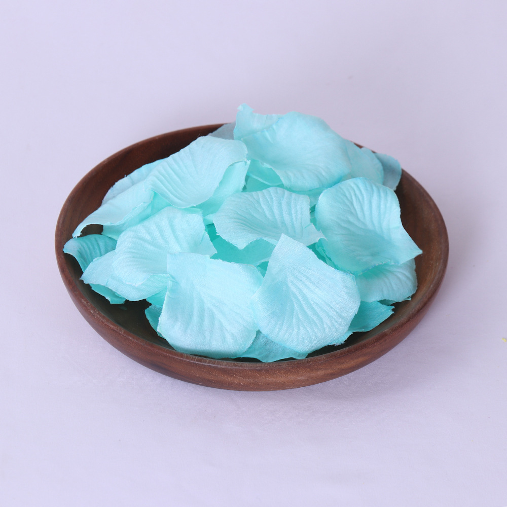 Picture of Non-woven fabric stacked 1000 pieces of rose petals wedding bar celebration hand decorative props artificial flower generation