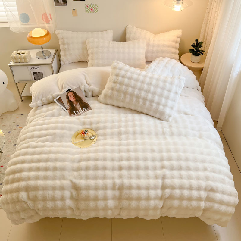 Light Luxury Four-piece Set High-grade Sense Imitation Rabbit Velvet Winter Thickened Warm Coral Velvet Winter Milk Velvet Quilt Cover Three-piece Set