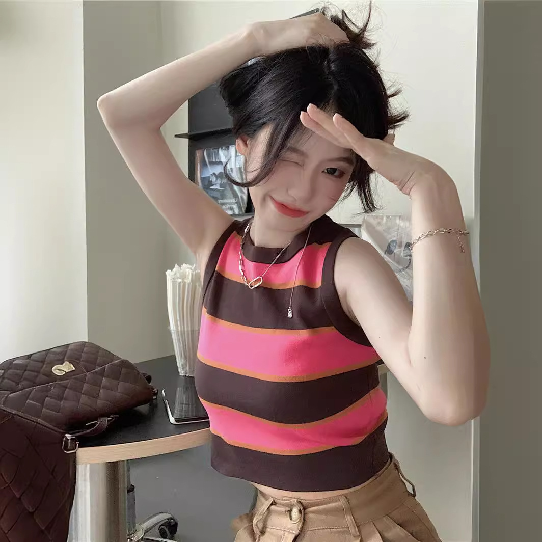 Pure Lust Style Stripesd Knitted Vest Suspbottomer Women's Spring Clothing 2025 New Style Short Bottoming Top for Inner Wear and Outer Wear Summer