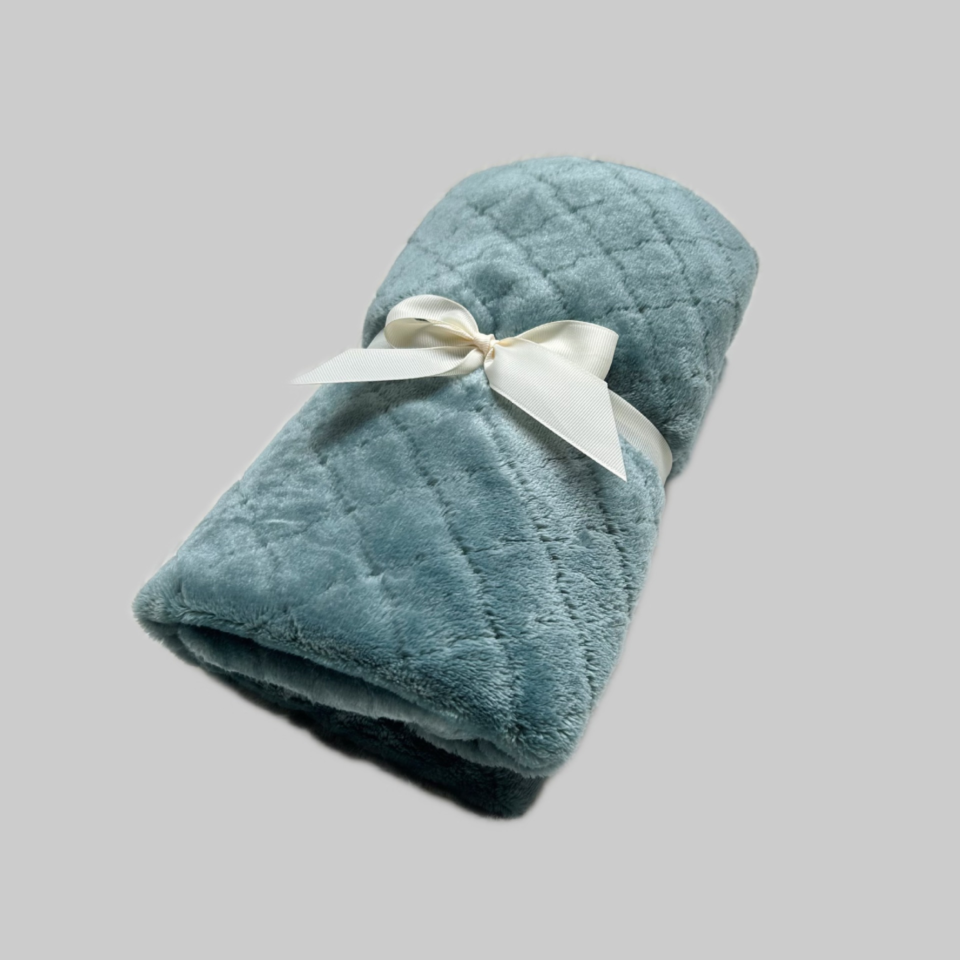 Picture of Pineapple Mesh Flannel Small Blanket Coral Fleece Cover Blanket Sofa Blanket Office Single Lunch Break Blanket Air Conditioning Blanket