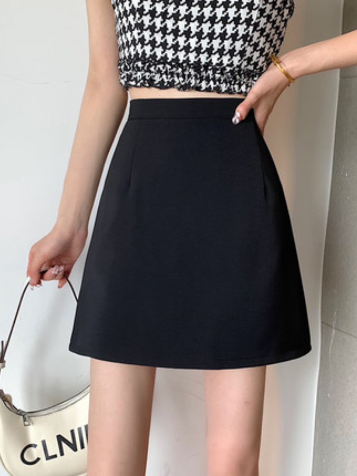 Skirt Women's 2024 Summer New College Style Suit Hip Skirt Black High Waist Slim Look Fashion A- line Skirt