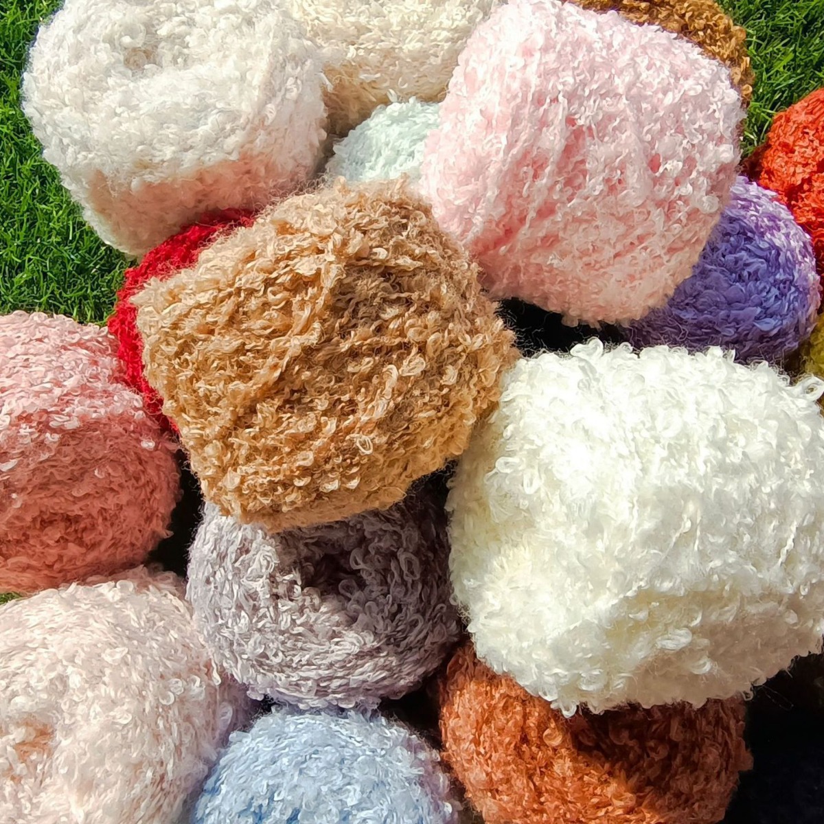 Wholesale hand mixed thread group xiangfeng wool loop yarn coarse wool handmade DIY scarf sweater crocheted wool group