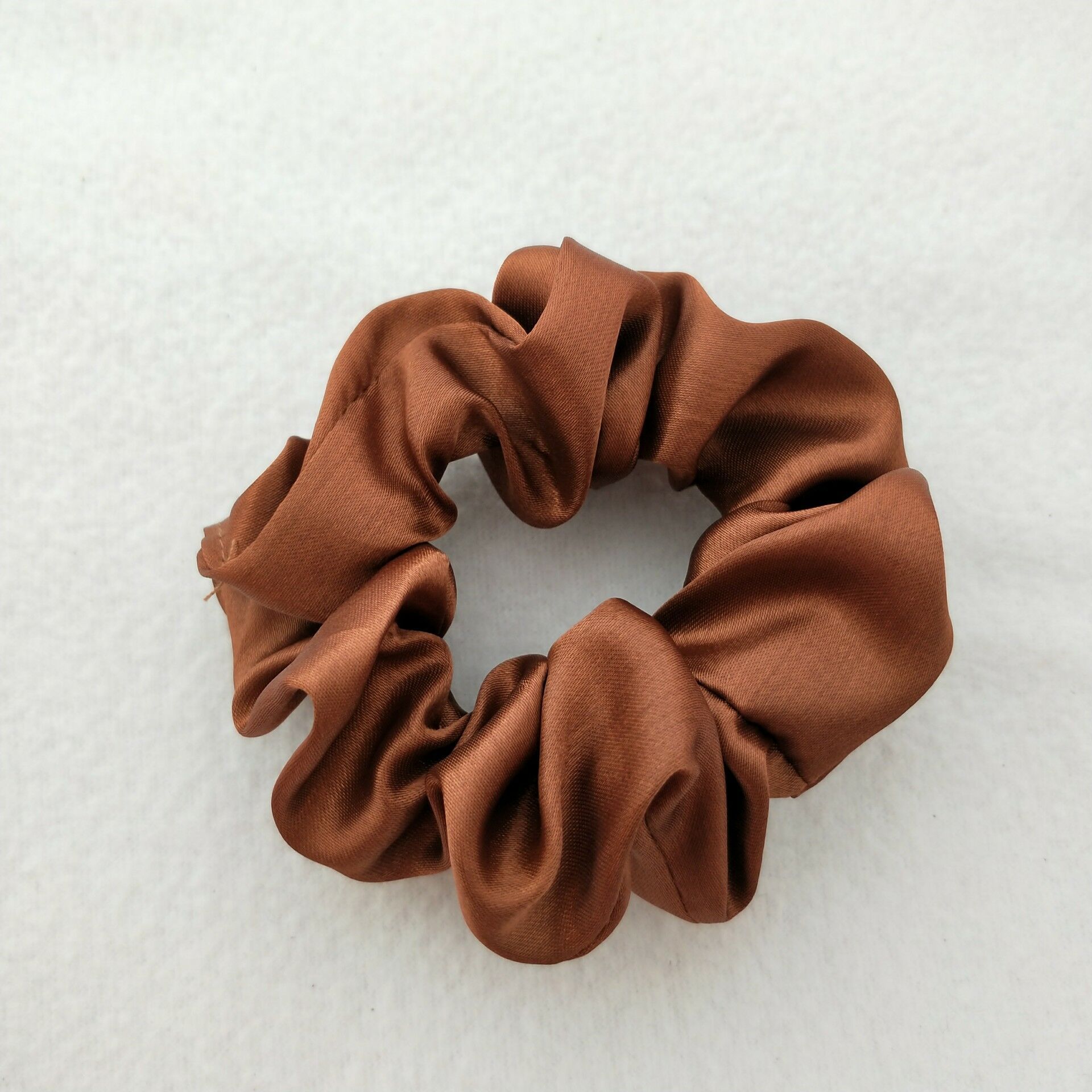 Picture of Cross-Border Amazon Satin Fabric Satin Scrunchie for Women, High-End Bun Hair Tie