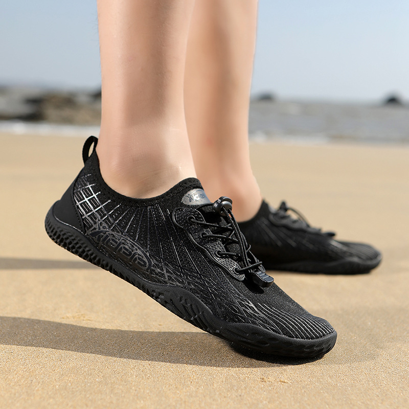 Picture of Outdoor Anti-Cut and Anti-Slip River Tracing Shoes for Couples, Beach Shoes, Quick-Drying Wading Shoes, Thick-Soled Swimming Shoes, Amphibious Shoes