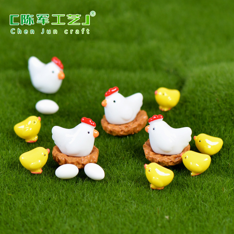 Picture of Moss Micro Landscape Decoration Ornaments ZAKKA Grocery Landscaping Decoration Material Accessories Chick Family