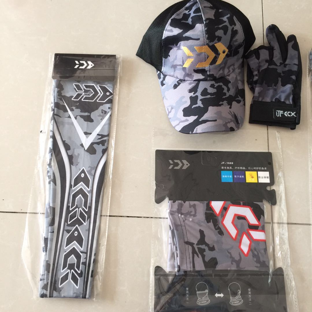 Fishing cap sleeve face towel gloves fishing wild fishing supplies wholesale outdoor fishing sunscreen four-piece suit