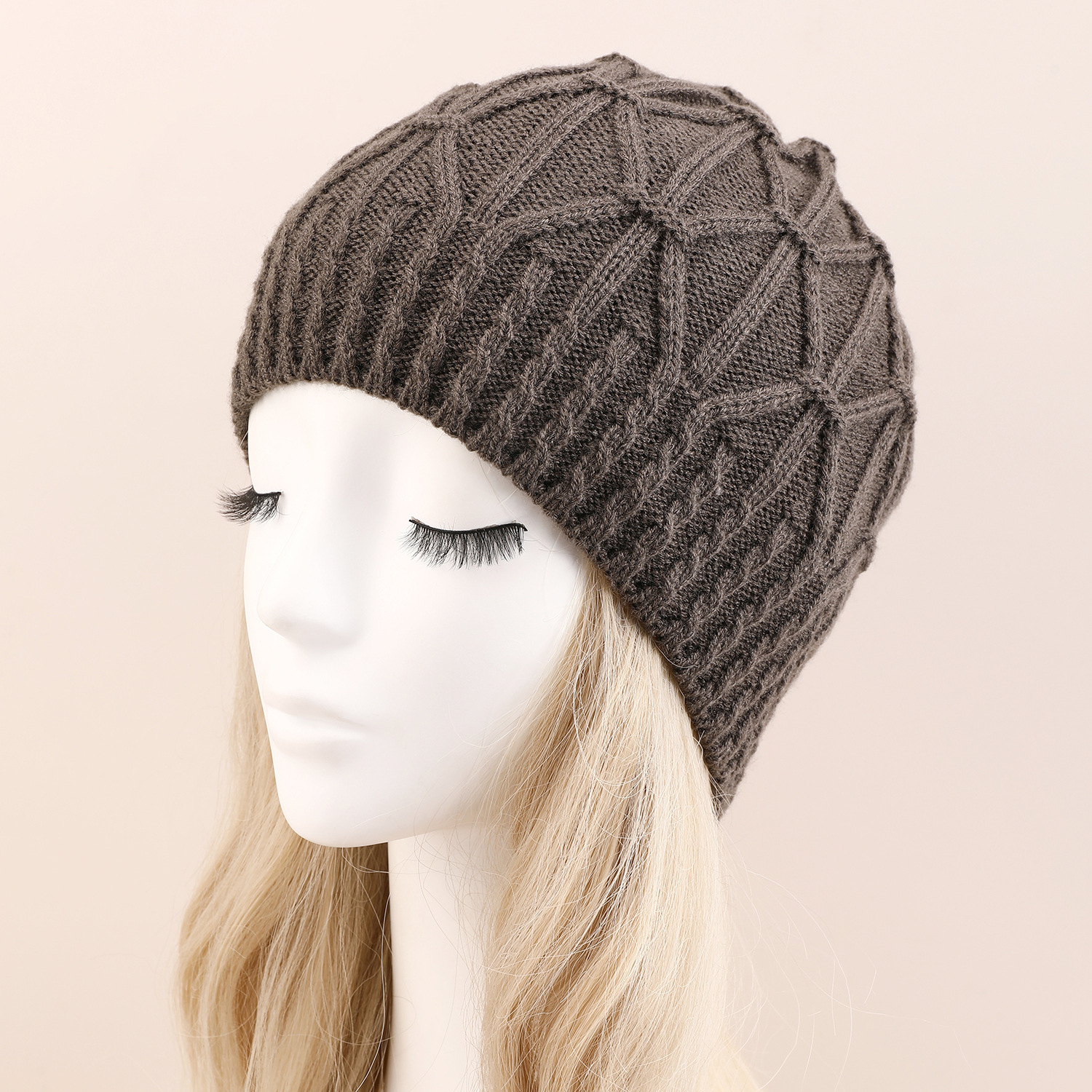 Picture of Single-Layer Twist Pullover Hat Autumn and Winter New Cross-Border Knitted Wool Pile Hat for Men and Women, Warm and Fashionable Ear Protection Hat