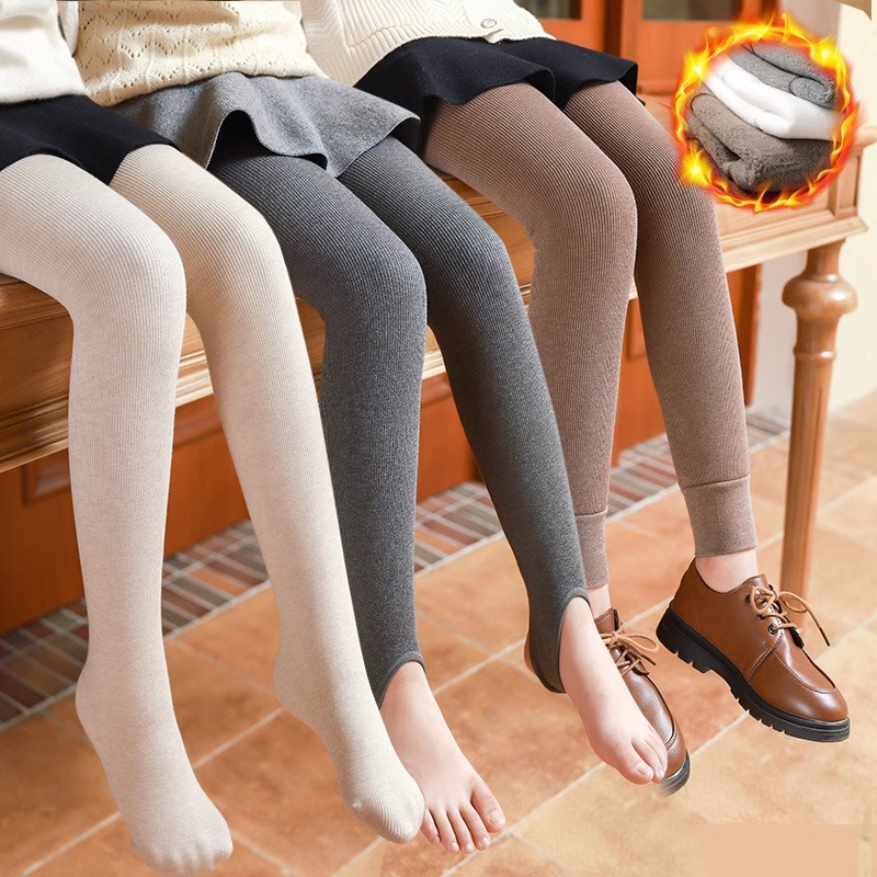 Picture of Girls' Autumn and Winter Velvet Thickeneding Kidsren's Foot Stepping Girls' Baby Middle and Large Kidsren's Outer Wear White Pantyhose Leggings