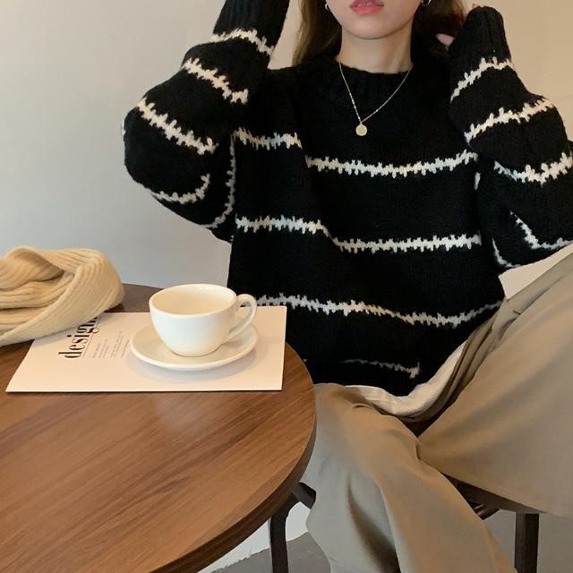 Picture of Retro Japanese style lazy loose sweater women's thickened autumn and winter 2024 new long sleeve striped half turtleneck sweater