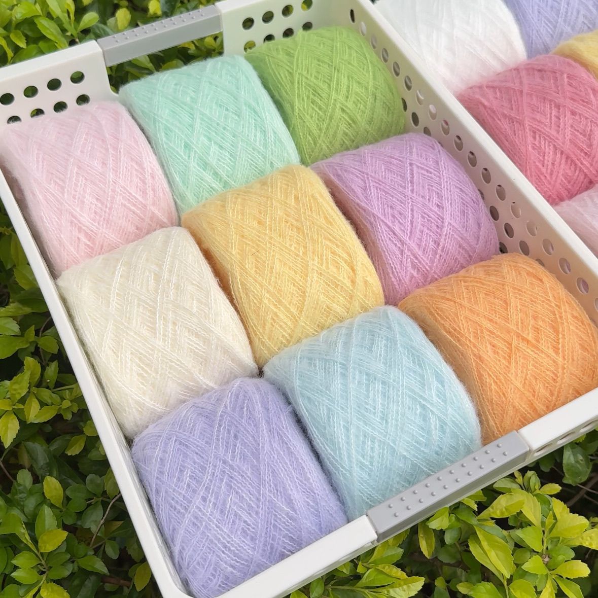 Hand-mixed thread ball super soft mohair thread rainbow gradient color scarf shawl woven baby sweater thread baby close-fitting