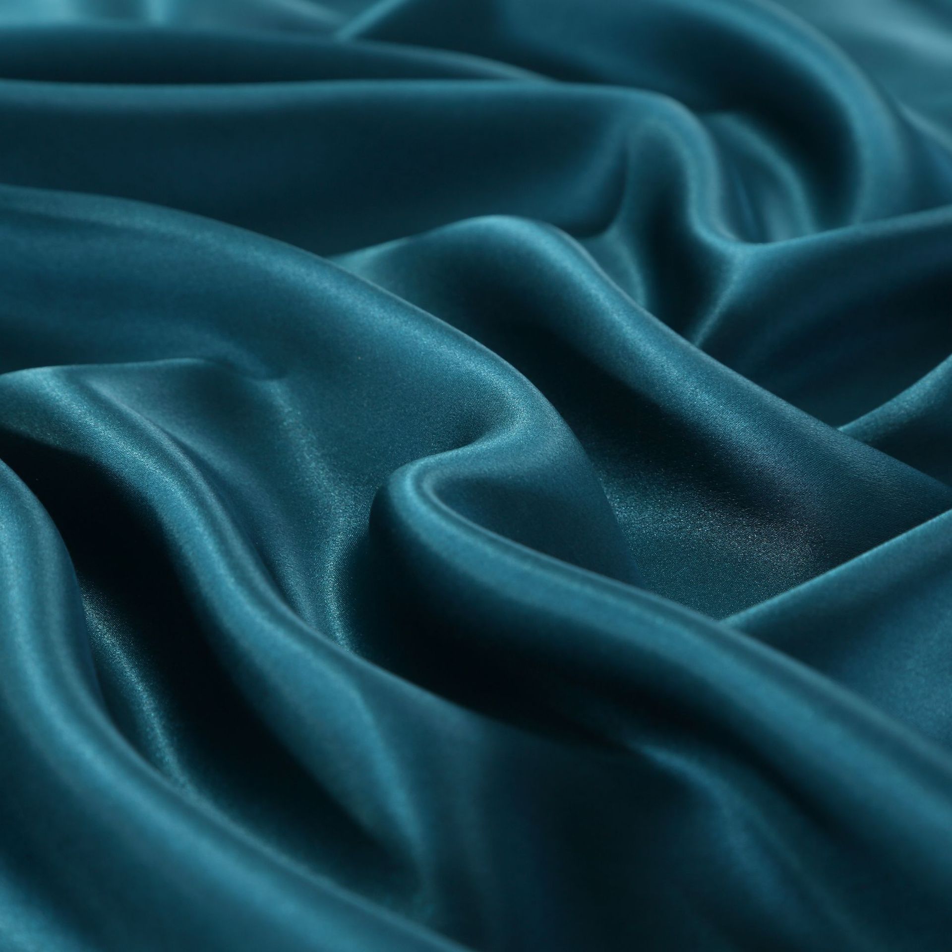 Picture of 100 Mulberry Silk Solid Color 25 m Silk Fabric Plain Crepe Satin 114 Door-width High-grade Clothing Pillowcase Fabric Wholesale