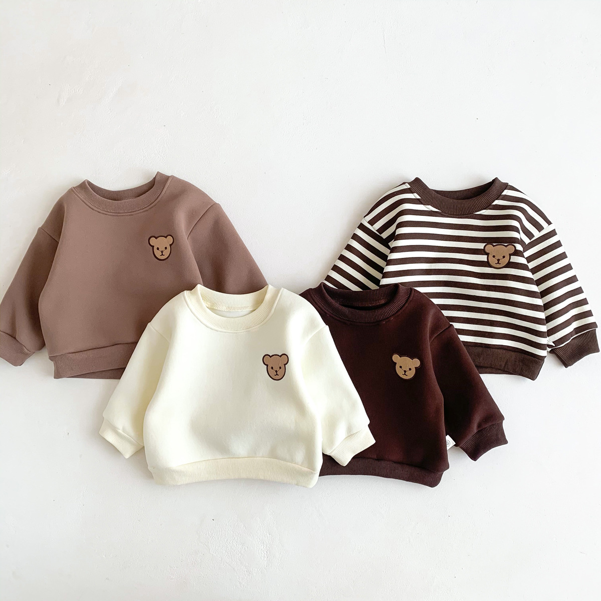Picture of Children's Winter Round Neck Four-Color Korean Style Sweatshirt Kidsren's Clothing Baby Fleece-Lined Male and Female Baby Fleece-Lined Warm Pullover Jacket