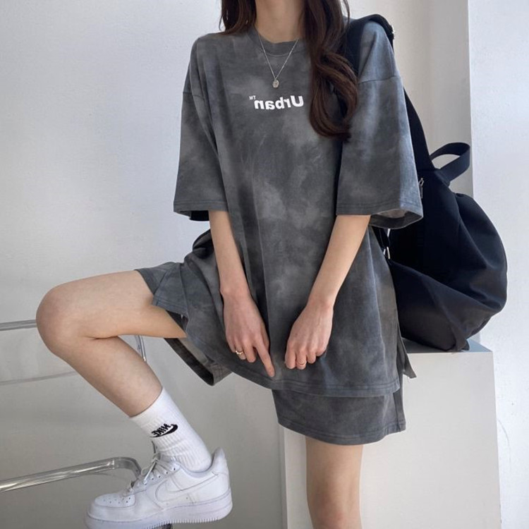 Picture of Sports Casual Suit Women's Summer Southeast Asian Tie-Dye Slimming New Fashion Short-sleeved Shorts Two-piece Set