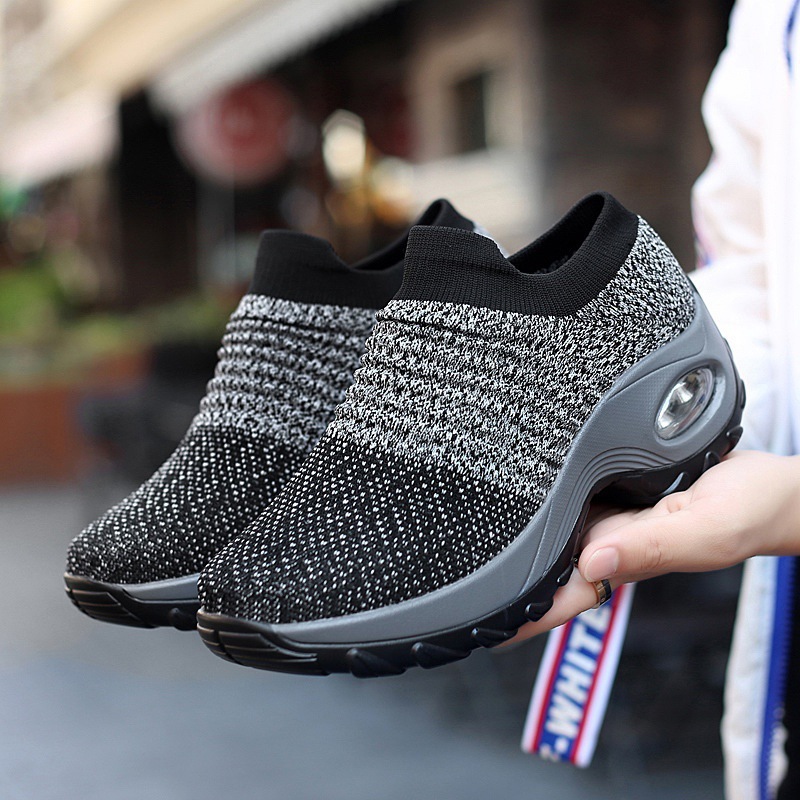 Spring and Autumn Outdoor Casual Women's Shoes Flying Weaving Breathable sneaker New Travel Hiking Shoes Platform Height Increasing Air Cushion Shoes