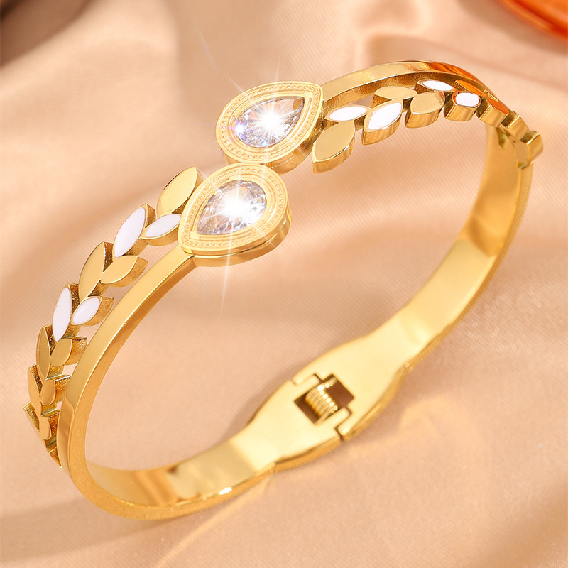 Picture of Cross-Border New Water Drop Leaf Stainless Steel Bracelet for Women European and American Light Luxury High-End Hollow Bracelet Non-Fading Jewelry