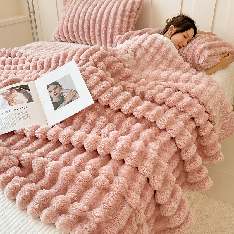 Picture of Class A Rabbit Plush Blanket Falai Blanket Nap Blanket Coral Fleece Blanket Winter Thickened Fleece Blanket Air-conditioning Blanket