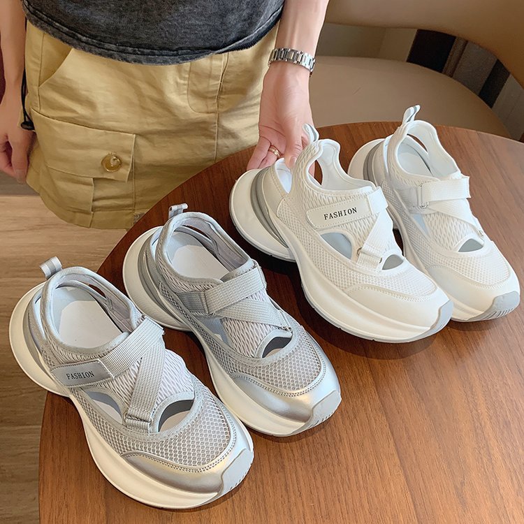 Sports Sandals Women's 2024 New Summer Outer Wear Thick Bottom Hollow Breathable Torre Shoes Women's Summer White Shoes