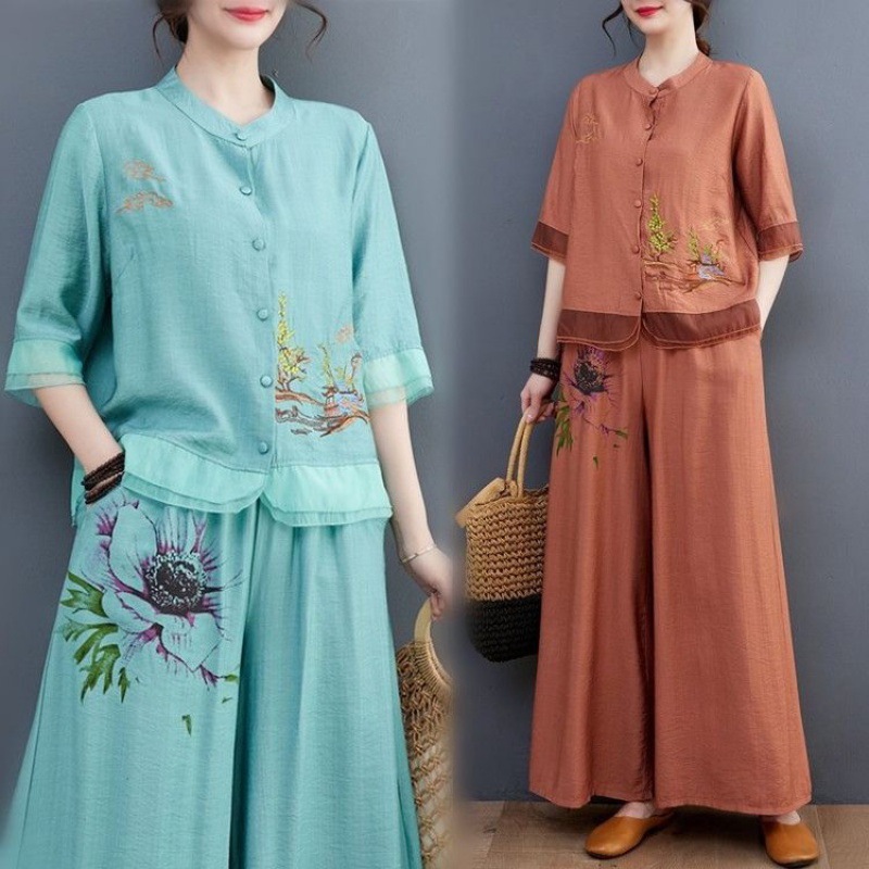 Middle-aged and elderly women's summer two-piece embroidered cotton and linen short-sleeved top western-style mother's fashionable wide-leg pants set