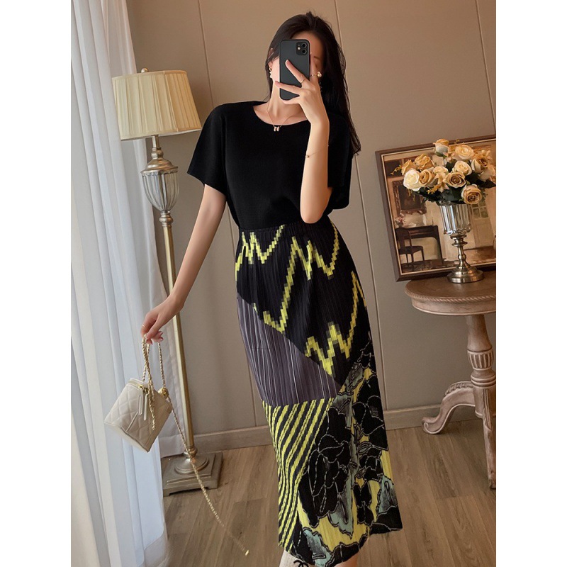 Design Sense Niche Age-reducing Printed Pleated Skirt Women's Elegant Commuting Slimming Side Split Pleated Skirt