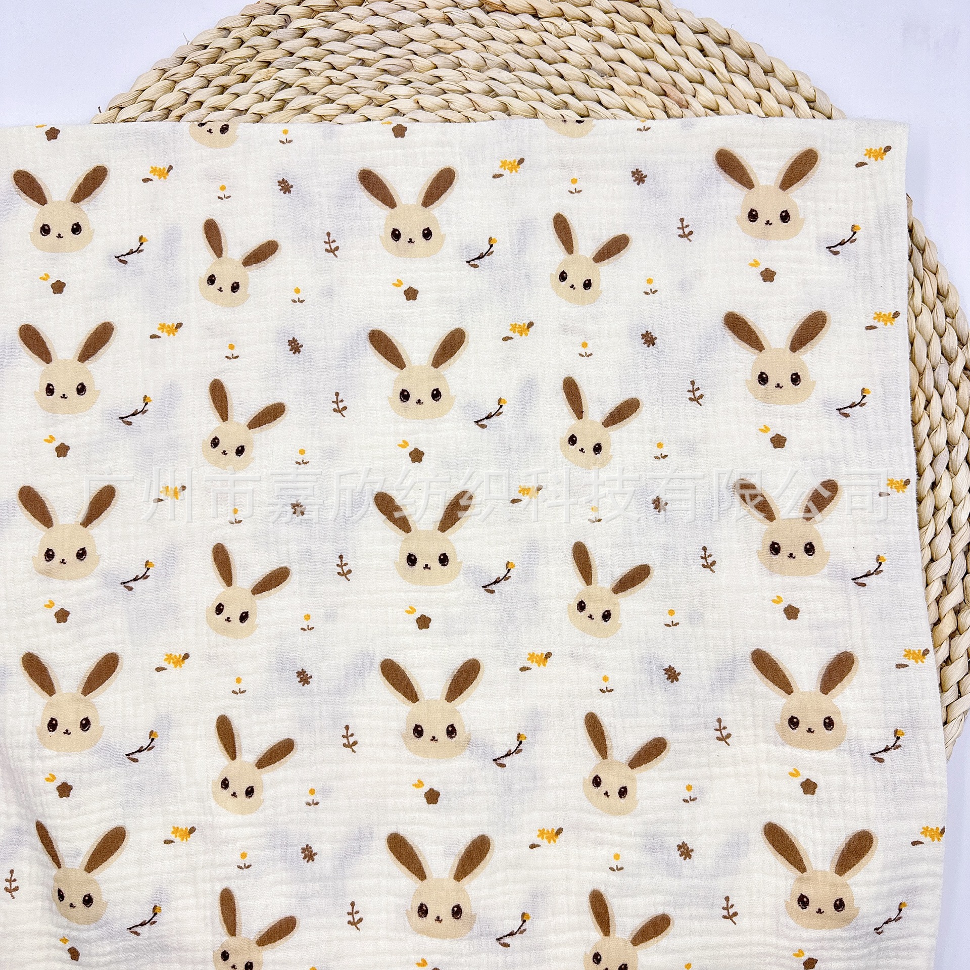 Double-layer gauze muslin children's clothing pajamas quilt fabric cartoon animal print crepe cotton fabric