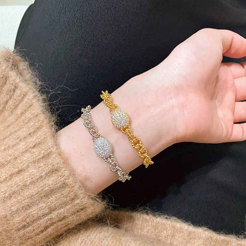 Xiaohongshu's Same Style Bright Galaxy Bracelet with High Appearance and Popular Design, Fashionable and Trendy, Light Luxury and Versatile Jewelry