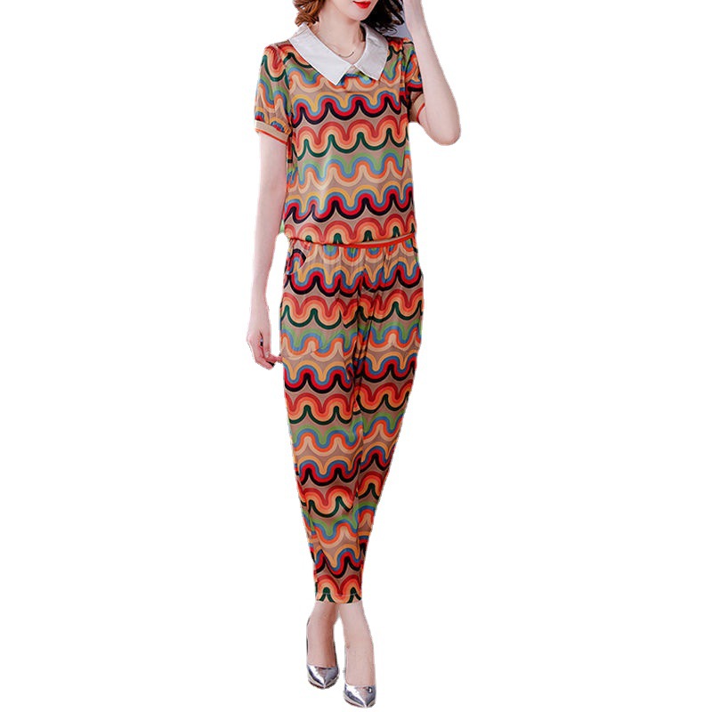 Picture of Summer New Young Mother Stylish Harlan Pants Two-piece Women's Short-sleeved T-shirt Clothes Set