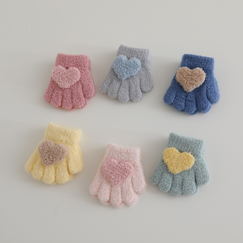 Color matching love personalized baby gloves winter plush warm soft waxy girls cute finger princess foreign style gloves
