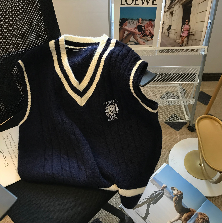 Picture of College Style Knitwear for Women Spring & Fall 2024 New Design Niche Knitwear Vest Vest Loose Outer Top