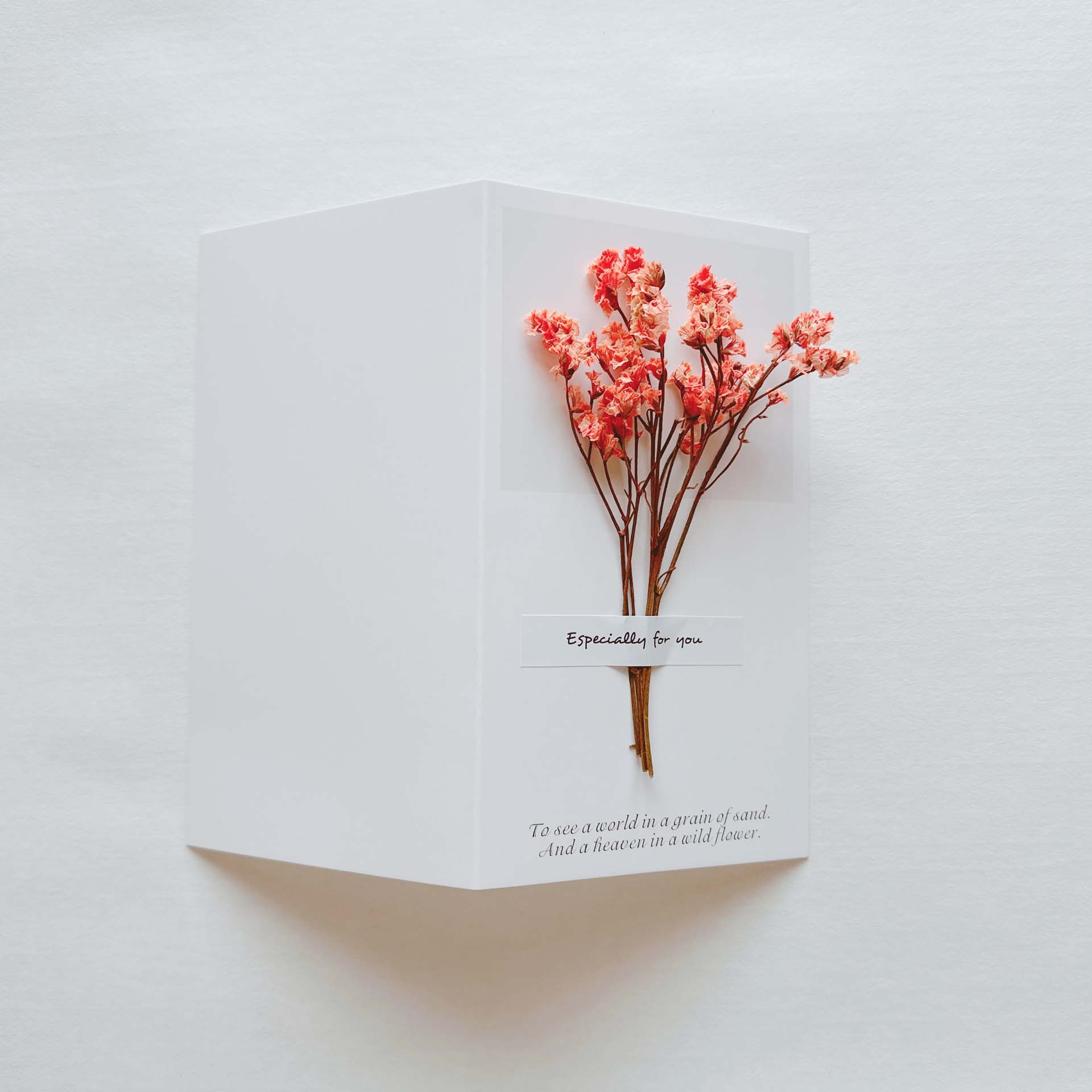 Picture of Gypsophila Dried Flower Greeting Card Birthday Greeting Card Creative Handmade Card Mid-Autumn Festival Handwritten Creative Universal Greeting Card