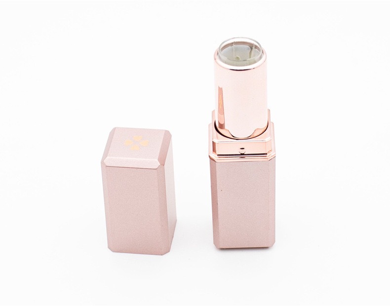 Picture of Factory in stock wholesale four-leaf clover black white lipstick tube empty tube 12.1 caliber printable logo lipstick tube