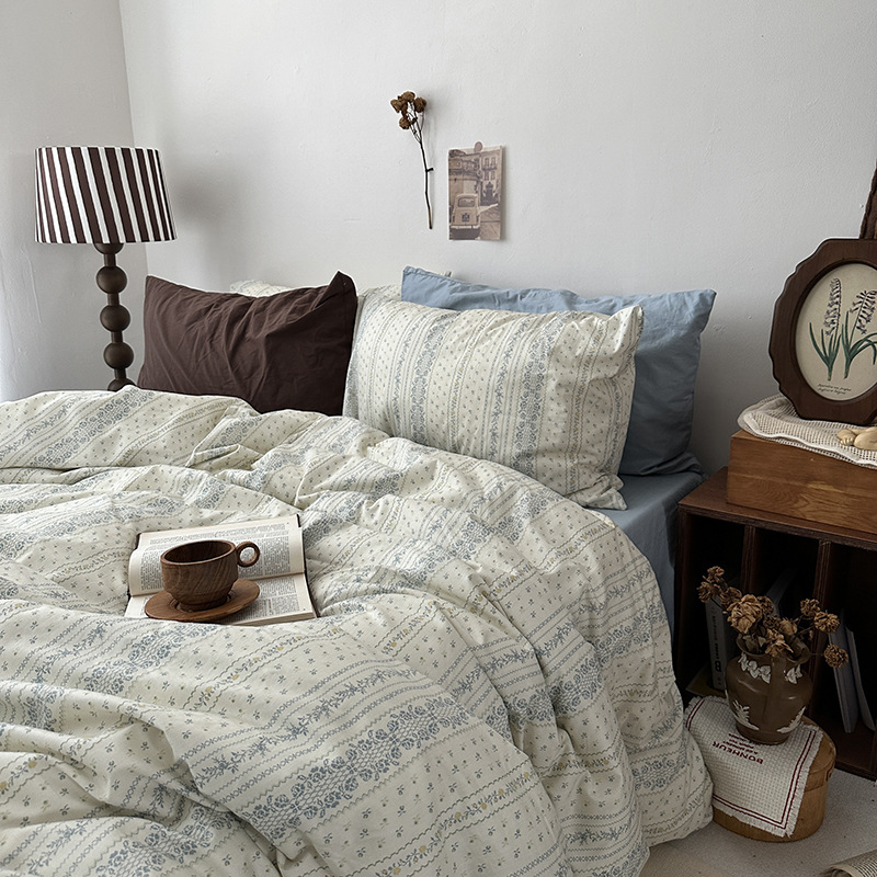 Picture of Small fresh pastoral style cotton bed four-piece set cotton bed sheet quilt cover quilt cover bed hat dormitory three-piece set