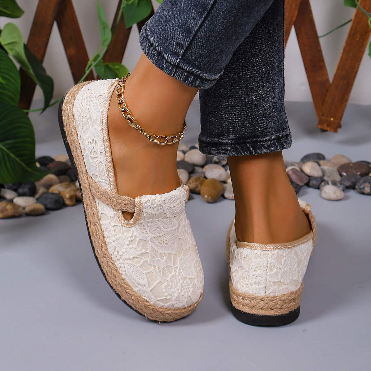 2024 Cross-border Foreign Trade New Breathable Casual Women's Baotou Half Slippers Lace Vintage Cotton Linen Shoes Flat Slip-on