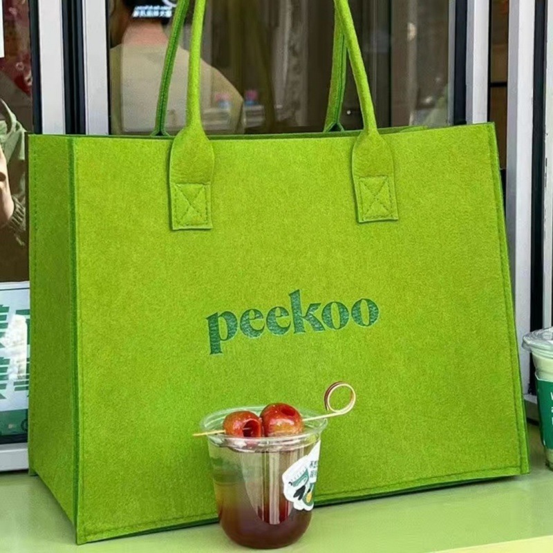 Felt bag, women's Green large capacity tote bag for class, People's Post cultural and creative peripheral portable, lo can be added