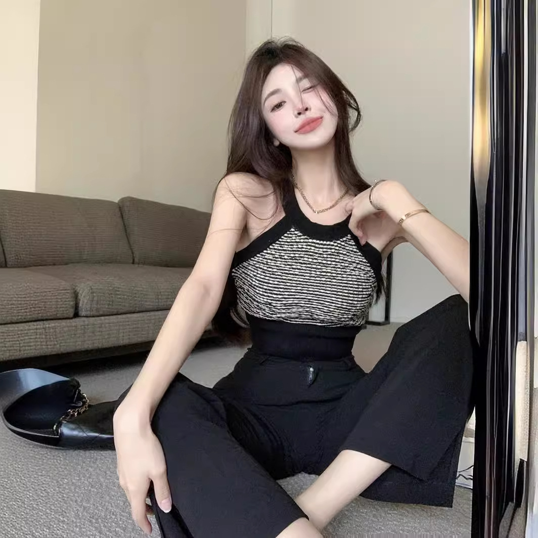 Sweet Spice Girl Knitted Camisole Vest Women's Summer Outer Wear Black Neck Short Tight Design Sense Inner Top