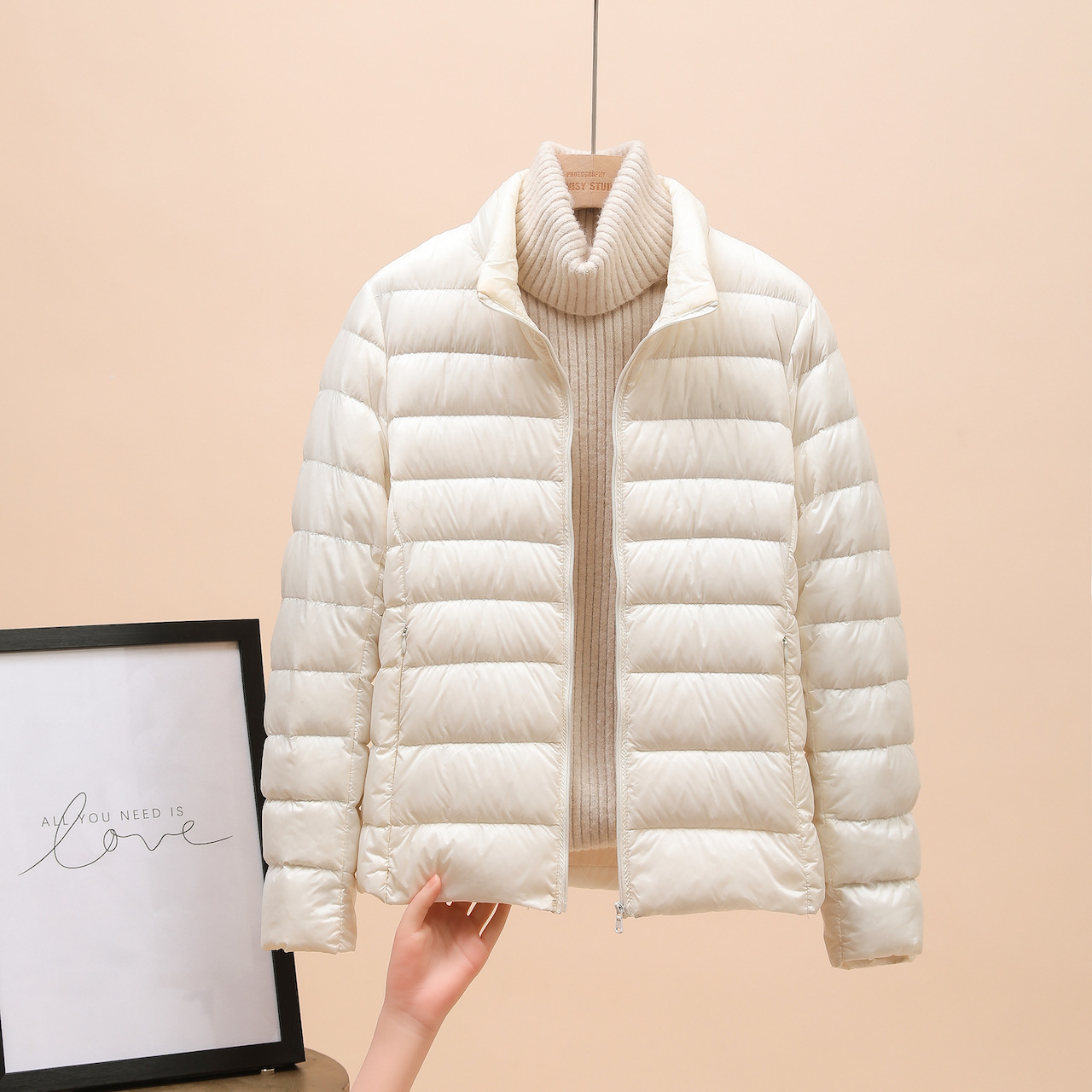 Picture of European Down Jacket Women's 2025 New Short Lightweight Thickened Warm Slim Korean Style White Duck Down Fashion Jacket