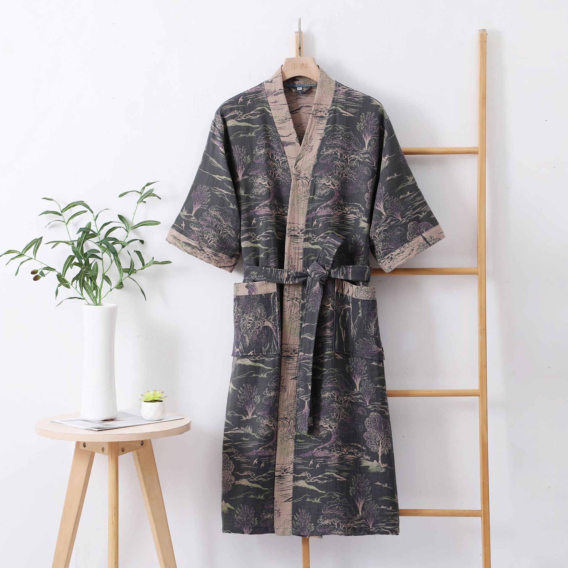 Picture of Pure Cotton Double Gauze Bathrobe Class A Thin Pajamas for Spring and Summer Home Clothes Nightgown Couple's Water Absorbent Quick-drying Bathrobe