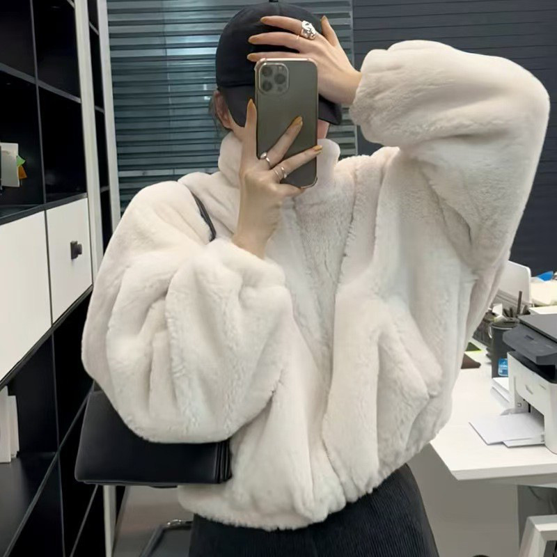 2025 autumn and winter short thick new lamb wool coat women's plush top loose collar warm cotton-padded jacket