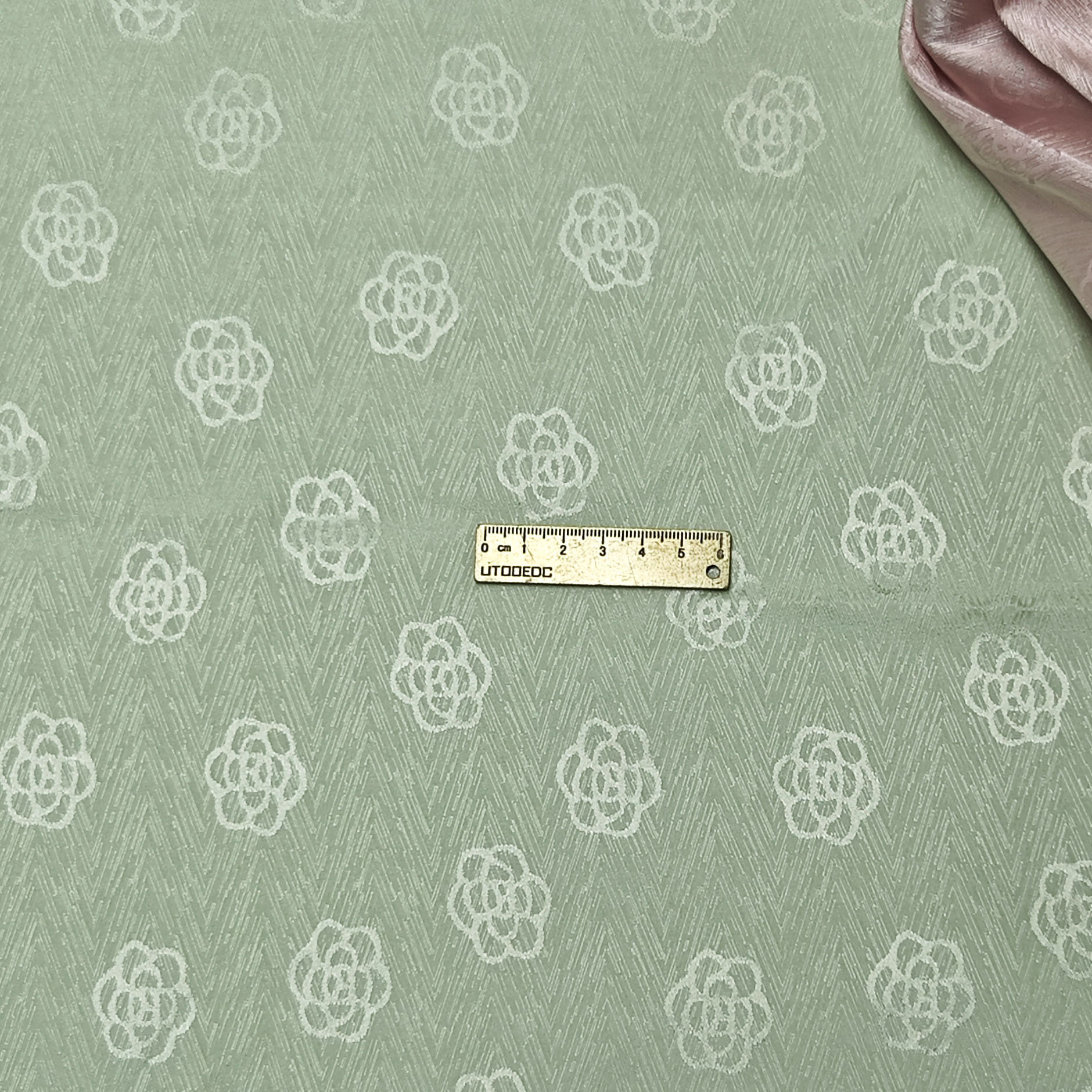 Picture of 160g woven human silk cut-out national style jacquard satin I rose flower women's jacket cheongsam Hanfu gift box