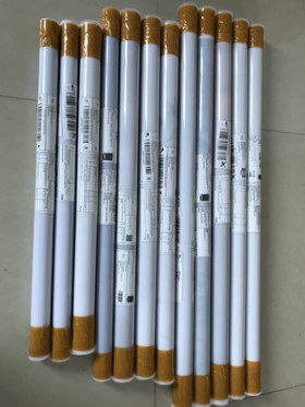 Foreign trade dedicated PVC packaging tube diameter 3cm painting core canvas painting professional PVC tube high strength pressure bearing