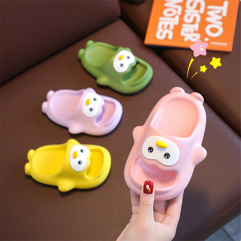 2023 New Penguin Girls' Slippers Non-Slip Deodorant Home Indoor and Outdoor Wear Summer Sandals for Boys and Girls