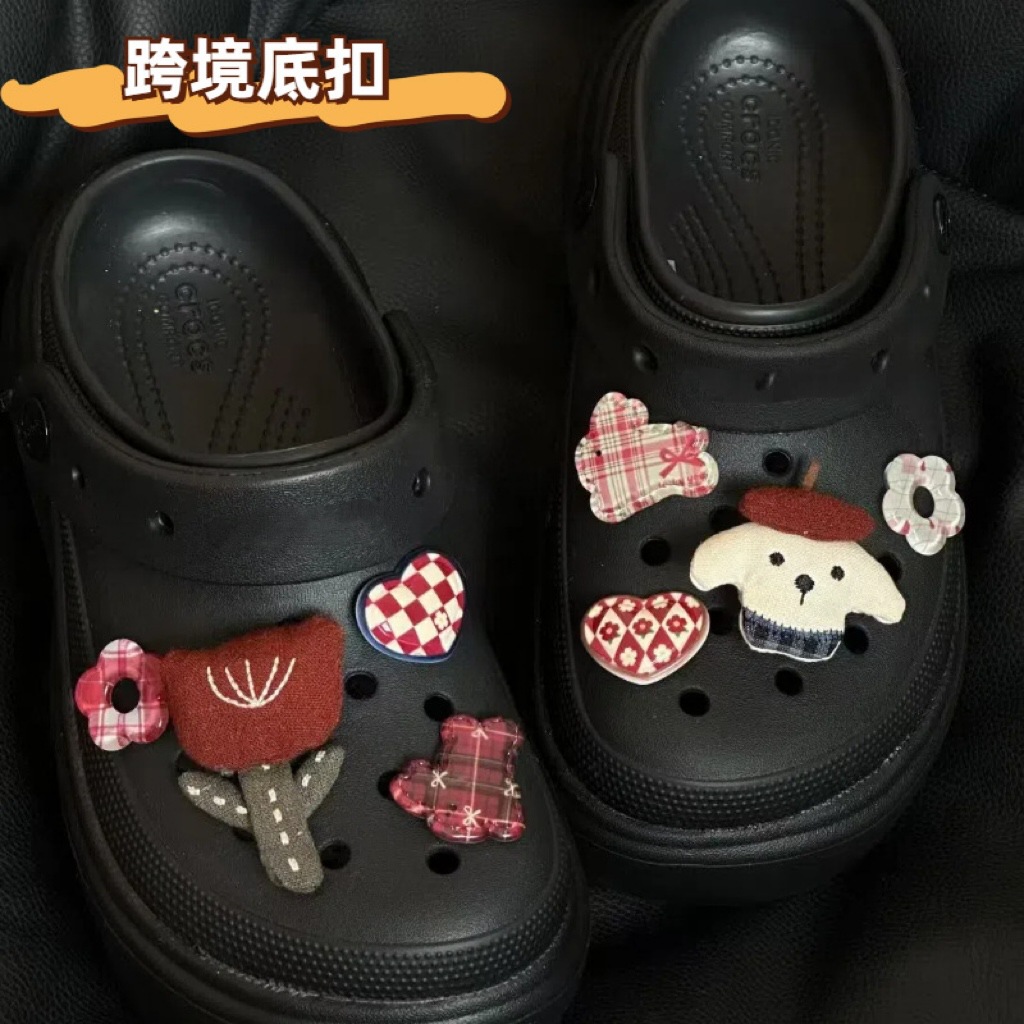 Cross-border Mori retro puppy cute puppy hole shoes buckle cute accessories cartoon diy shoe buckle upper decoration