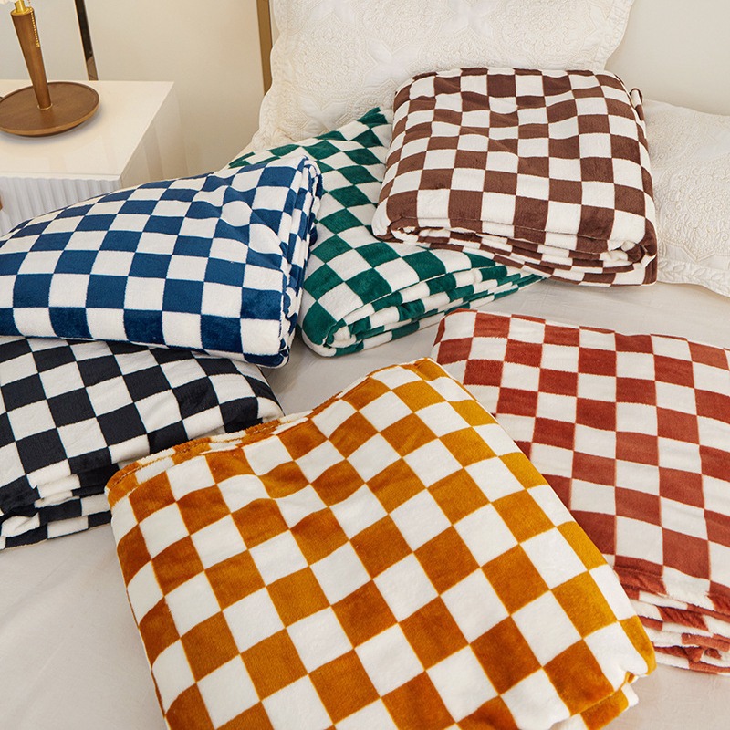 Cross-Border Export Checkerboard Flannel Blanket Thickeneded Cloud Mink Velvet Cover Blanket Milk Velvet Blanket Coral Velvet Small Quilt