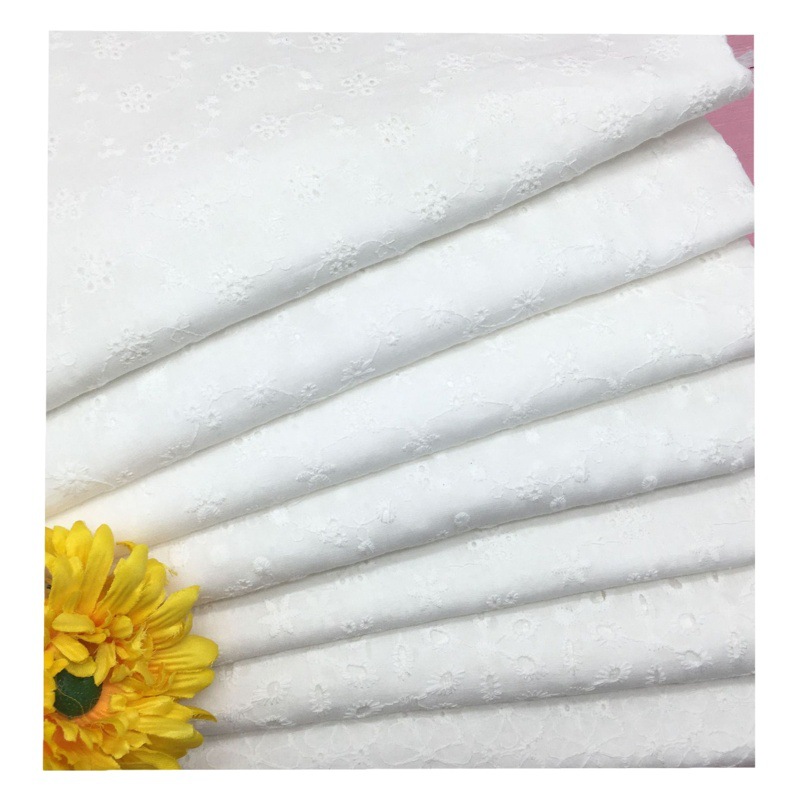 Manufacturer Has 50 Types of Cotton Fabric in Stock, Same Price, Large Machine Punched Embroidery Fabric, White Small Flower Children's Clothing Women's Clothing Embroidery Fabric