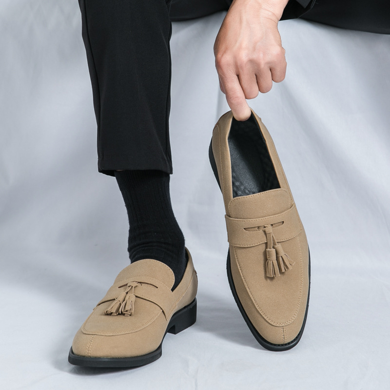 2025 Spring and Autumn British plus size Leather Shoes Men's Shoes Refleece Peas Shoes Slip-on Lazy Casual Tassel Loafers
